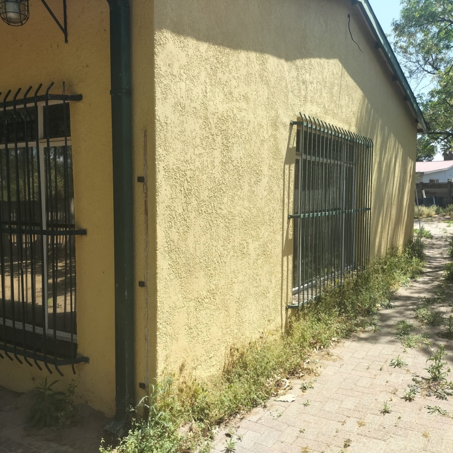 5 Bedroom Property for Sale in Sasolburg Free State